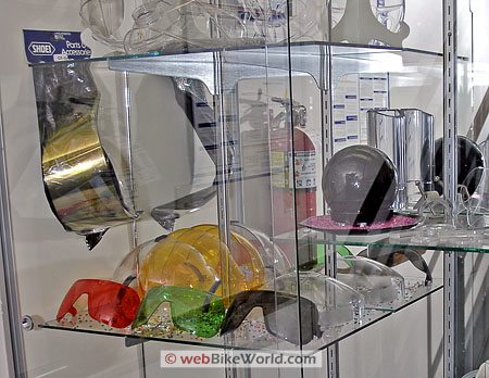 更多的头盔和光学产品由MXL产业