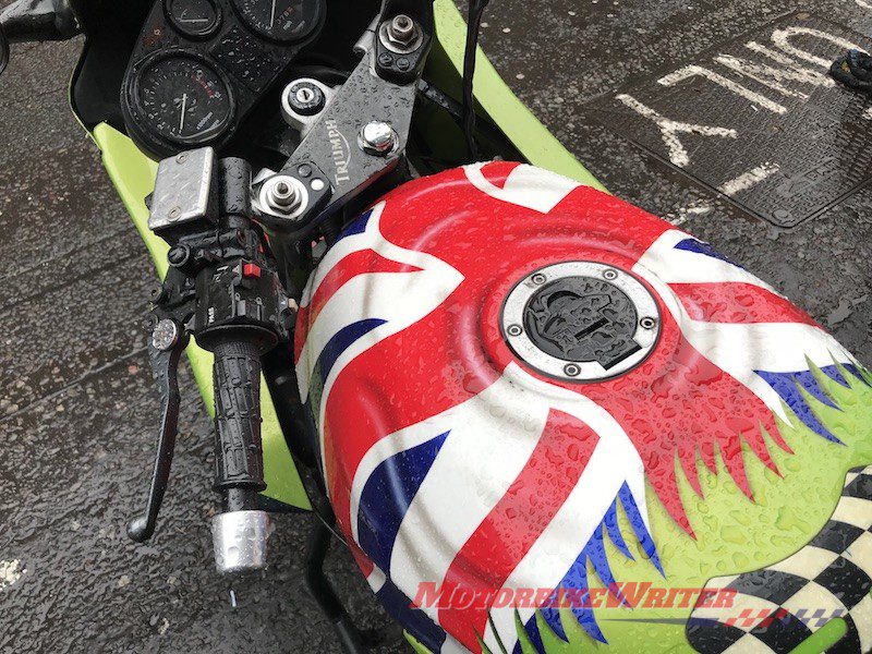 凯旋摩托车伦敦英国英格兰欣克利工作