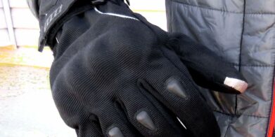 Rukka Virium戈尔特斯X-Trafit手套模型如图所示