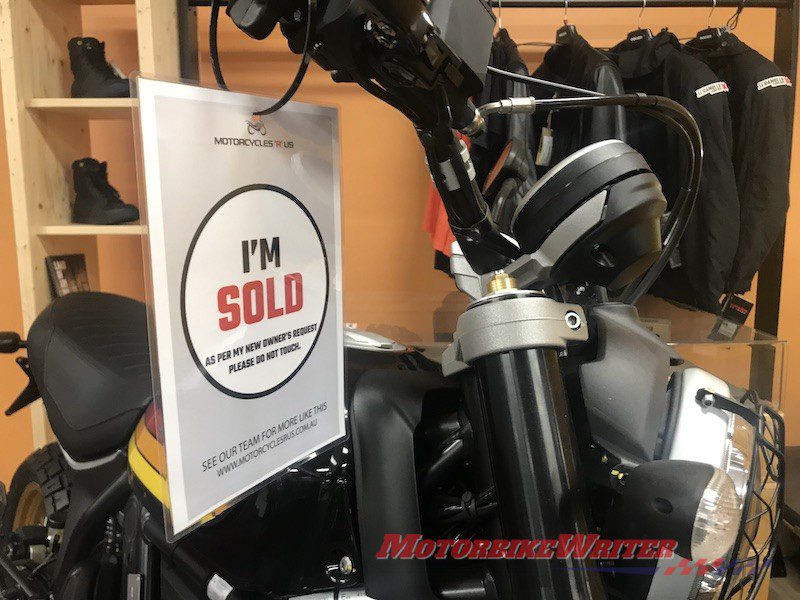 杜卡迪试驾演示摩托车销售展厅销售摩托车节奏销售下滑常见