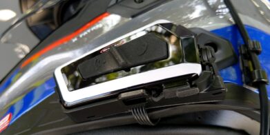 Bikecomm BK-T1蓝牙耳机——SHOEI QWEST安装
