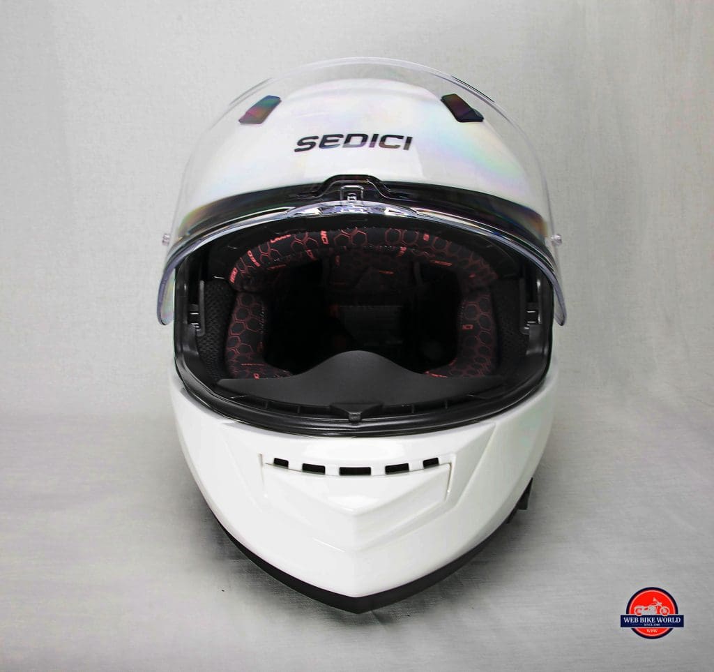 Sedici Strada II头盔。