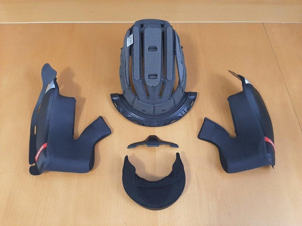 HJC RPHA 11 Pro碳头盔内部碎片