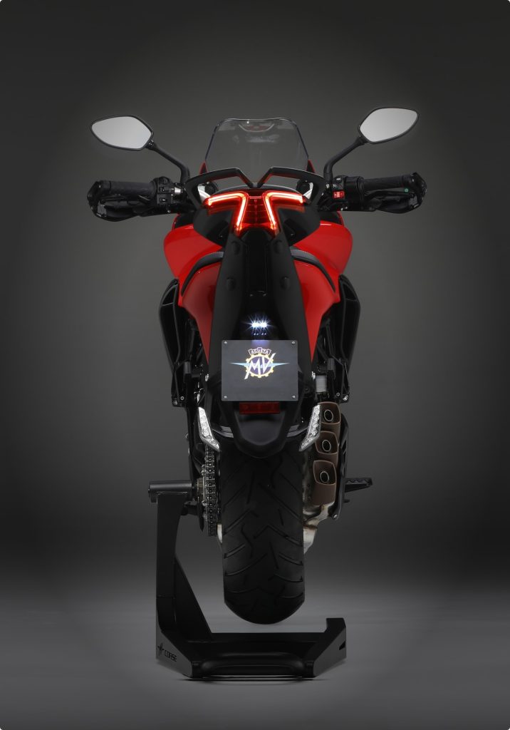 2021 MV Agusta摩托的高级跑车快速的800罗索