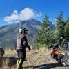 我穿着Mosko Moto Basilisk夹克在加拿大落基山脉冒险。