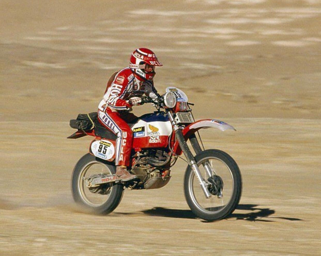 西里尔内沃,1979年第一个摩托车达喀尔拉力赛,雅马哈