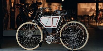 胜利1901原型的摩托车