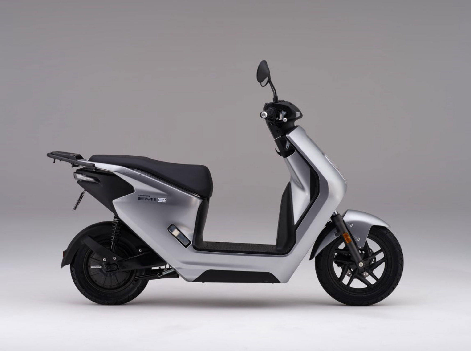 “EM1 e:”是本田为欧盟推出的第一款电动两轮车。媒体来源:道达尔摩托车