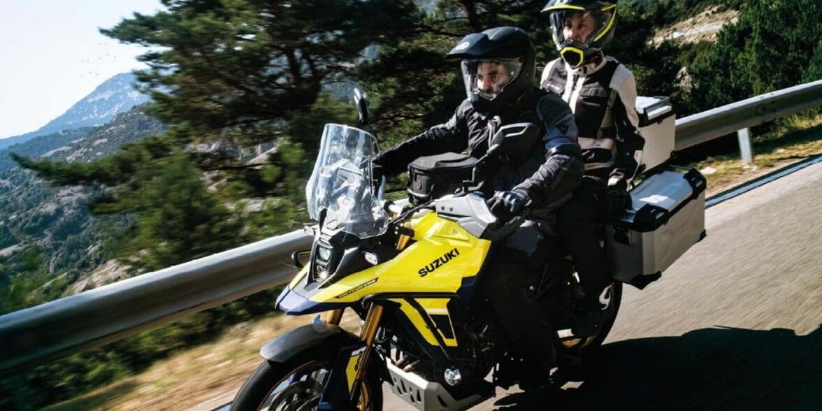 铃木的新冒险的自行车。媒体来自摩托车杂志。