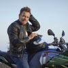 伊万·麦格雷戈在该品牌的新活动“On To the Next Journey”中骑着Moto Guzzi机器。媒体来源该品牌最近的新闻稿。