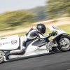 格雷厄姆·赛克斯的视图”自然之力”,目前的纪录保持者“世界上最快的摩托车靠蒸汽”。Media sourced from This Is Gizmodo Australia.