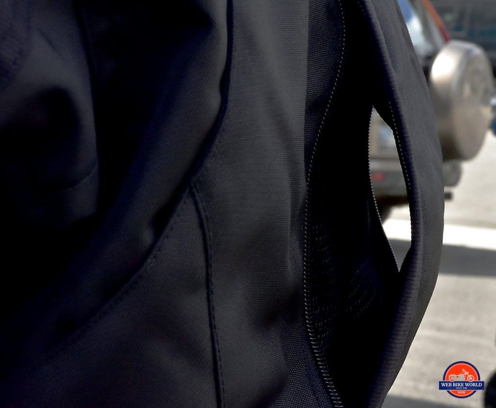 Fieldsheer Hydro Heat Textile Jacket Closeup of Rear Vents