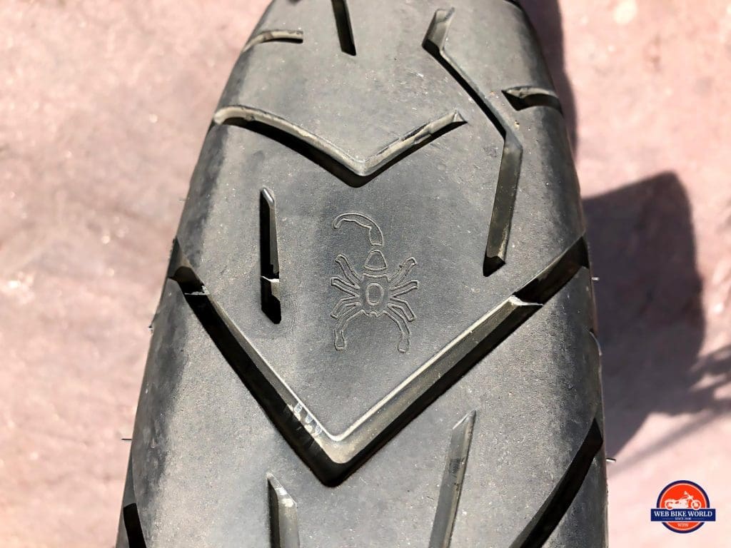 2019杜卡迪Multistrada 1260S Scorpion Trail II轮胎。