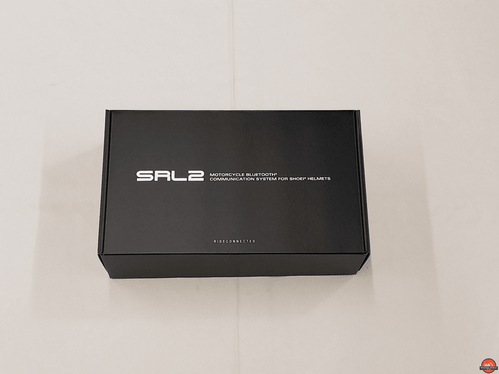 Sena SRL2 BT套件，盒子从它的袖子